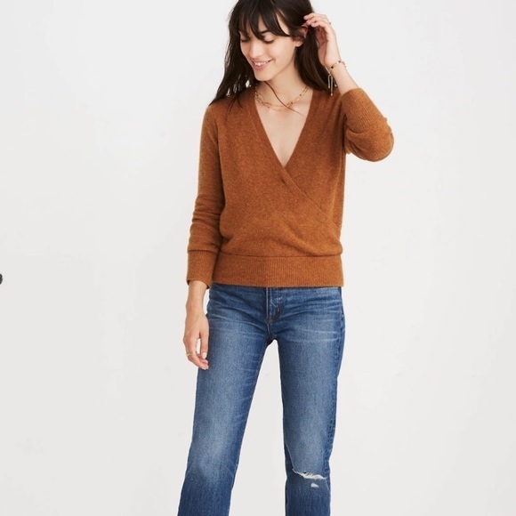 Madewell Wrap-Front Pullover Sweater in Coziest Yarn Size Medium - Picture 10 of 11